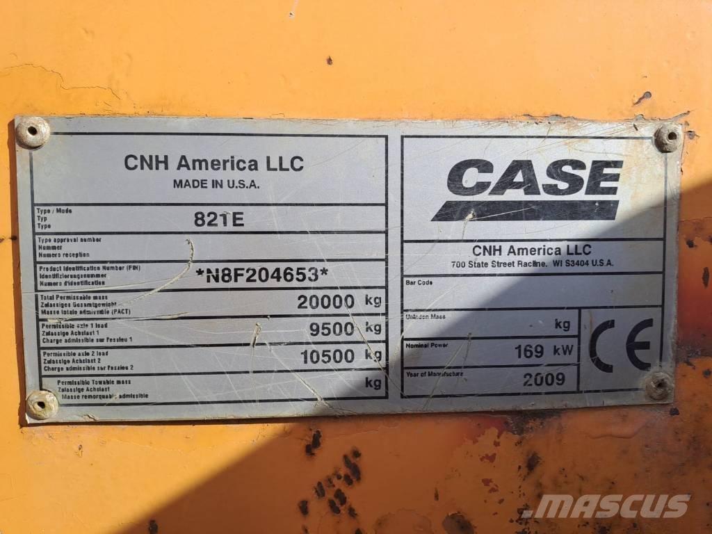 CASE 821 E XR 輪胎式裝載機