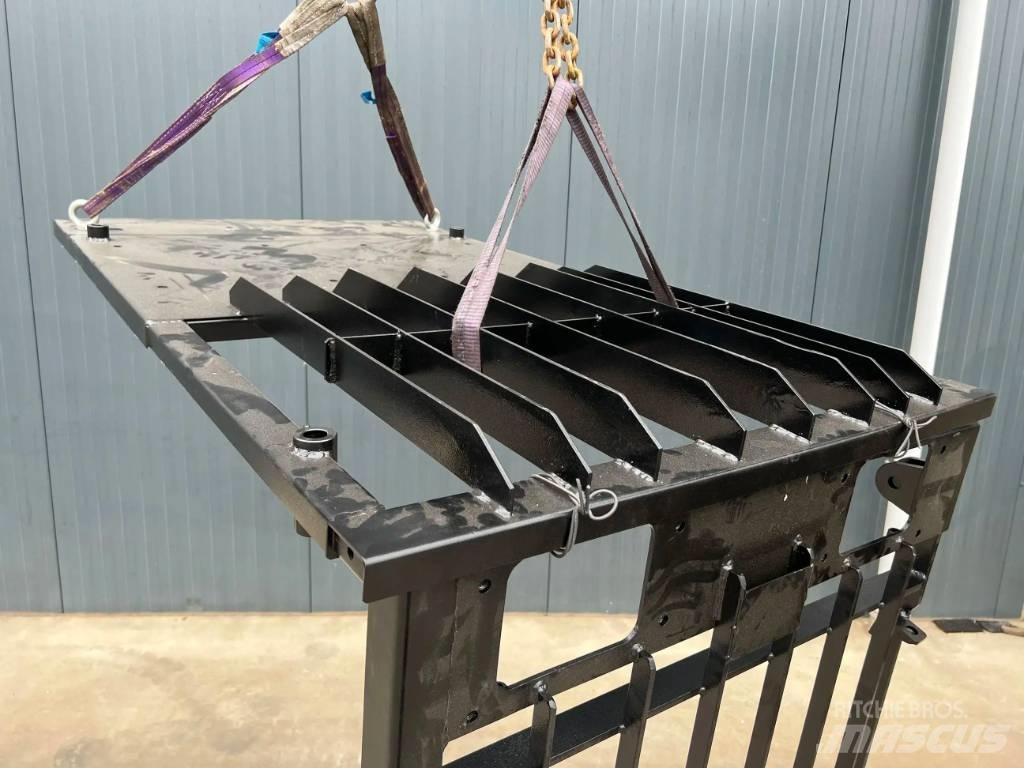 CAT 330C Guard 駕駛室與內部