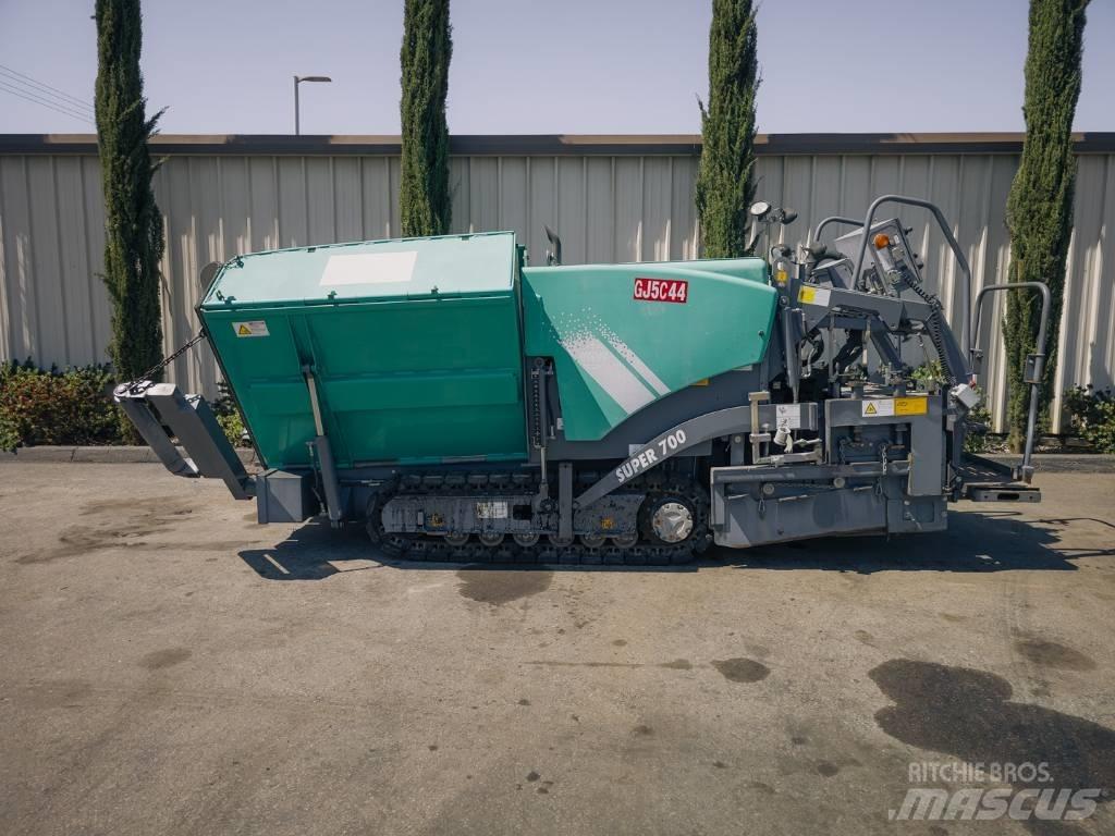Vögele Super 700 瀝青攤舖機/鋪路機