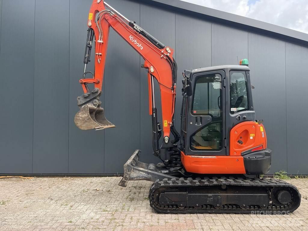 Kubota U55-4 小型挖土機/掘鑿機<7t(小型挖掘機)