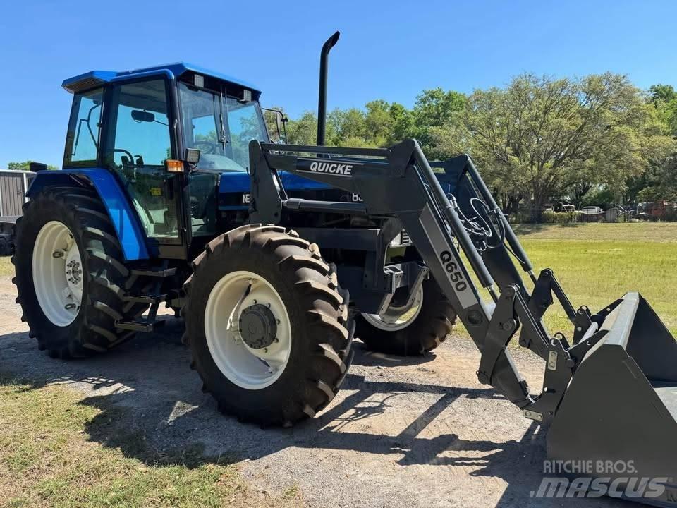 New Holland 8340 曳引機