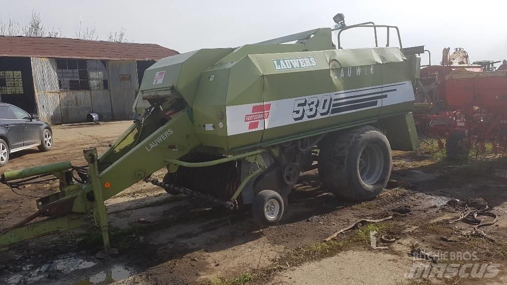 Fortschritt 530 方形打捆機