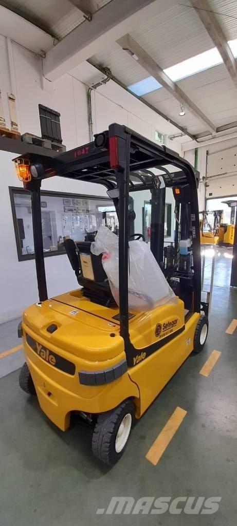 Yale ERP 18 VF LWB 電動堆高機