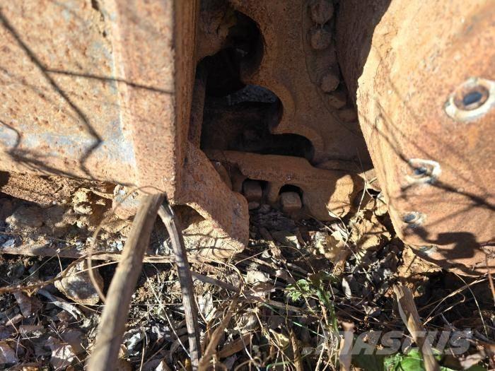 Hyundai HX 235 ALCR 中型挖土機/掘鑿機/挖掘機 7t-12t