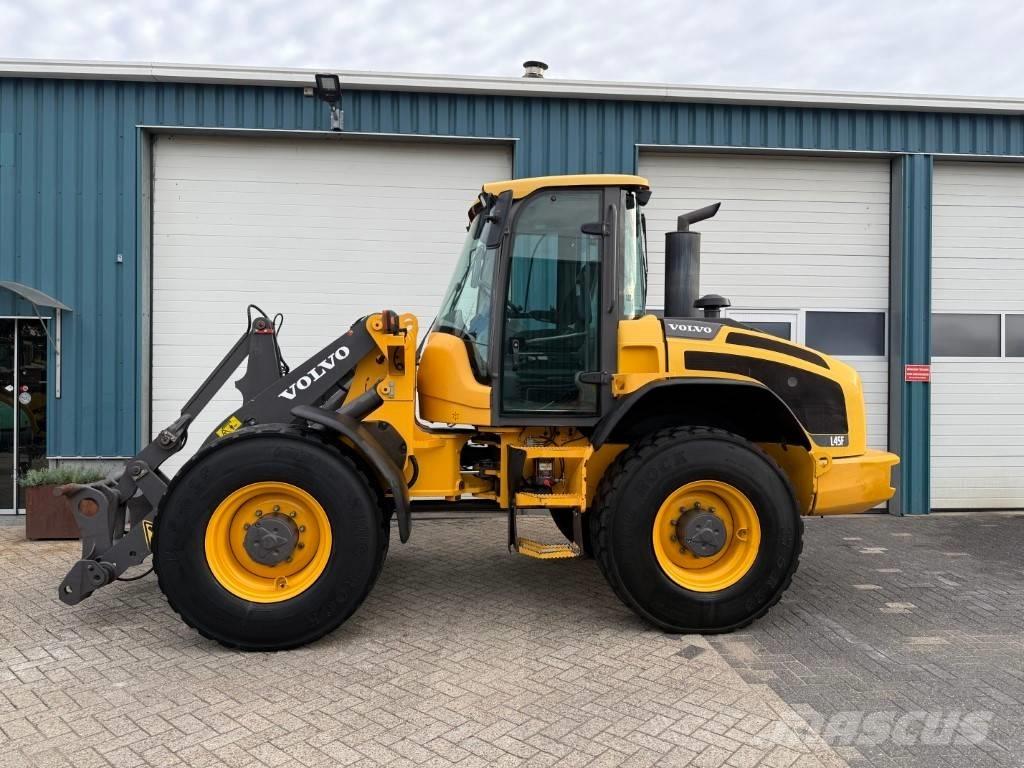 Volvo L45F TP 輪胎式裝載機