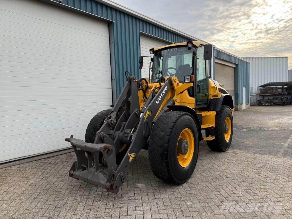 Volvo L45F TP 輪胎式裝載機
