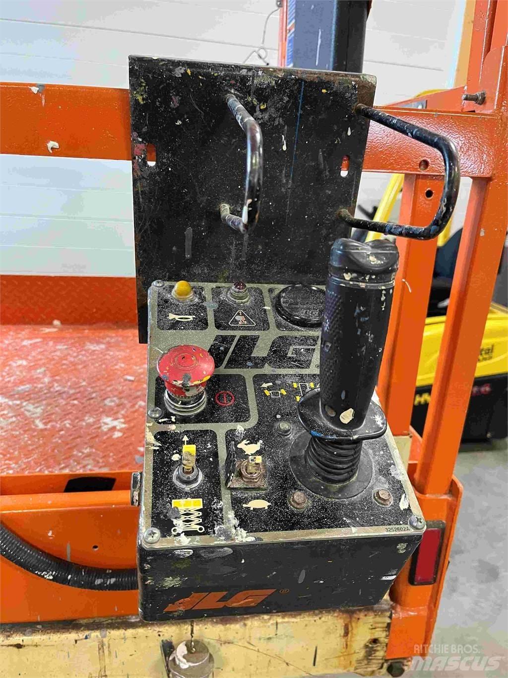 JLG 2646E2 剪式升降機