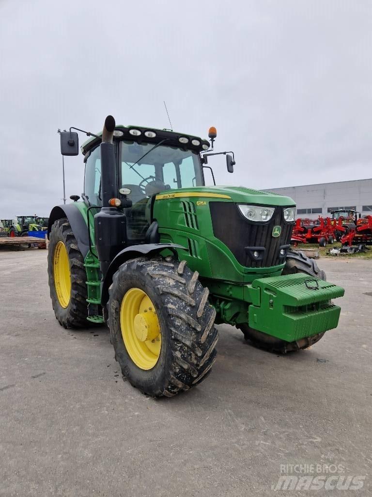 John Deere 6215 R 曳引機