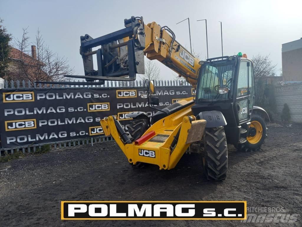 JCB 535-125 伸縮臂操作車