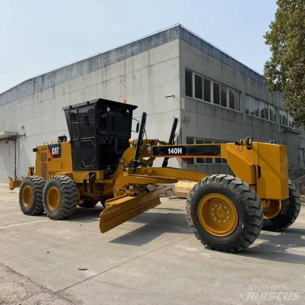 CAT 140H 平土機
