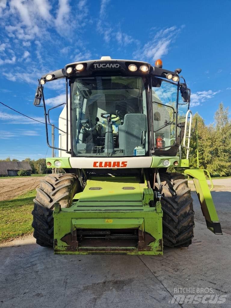 CLAAS Tucano 320 聯合收穫機