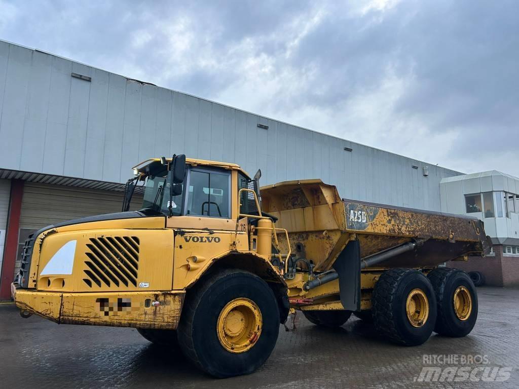 Volvo A 25 D 鉸接式起吊車