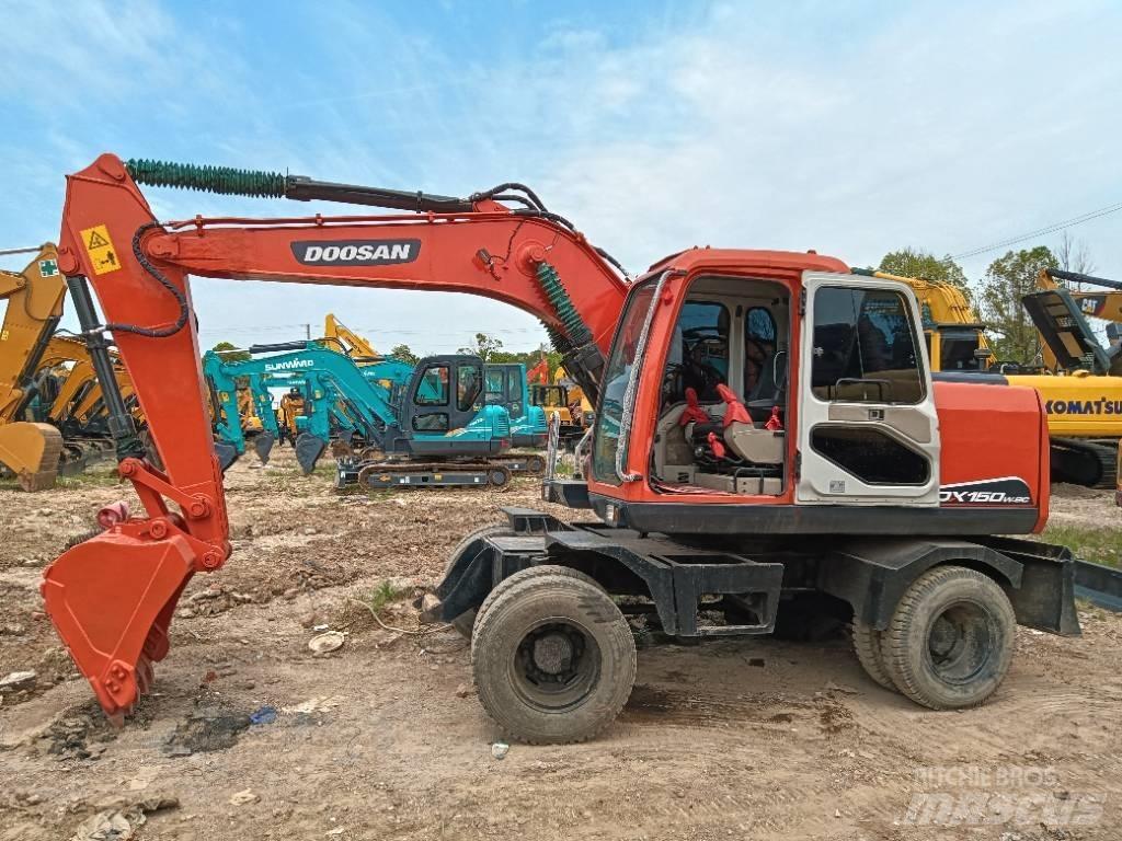 Doosan DH 150 W-7 履帶式 挖土機/掘鑿機/挖掘機