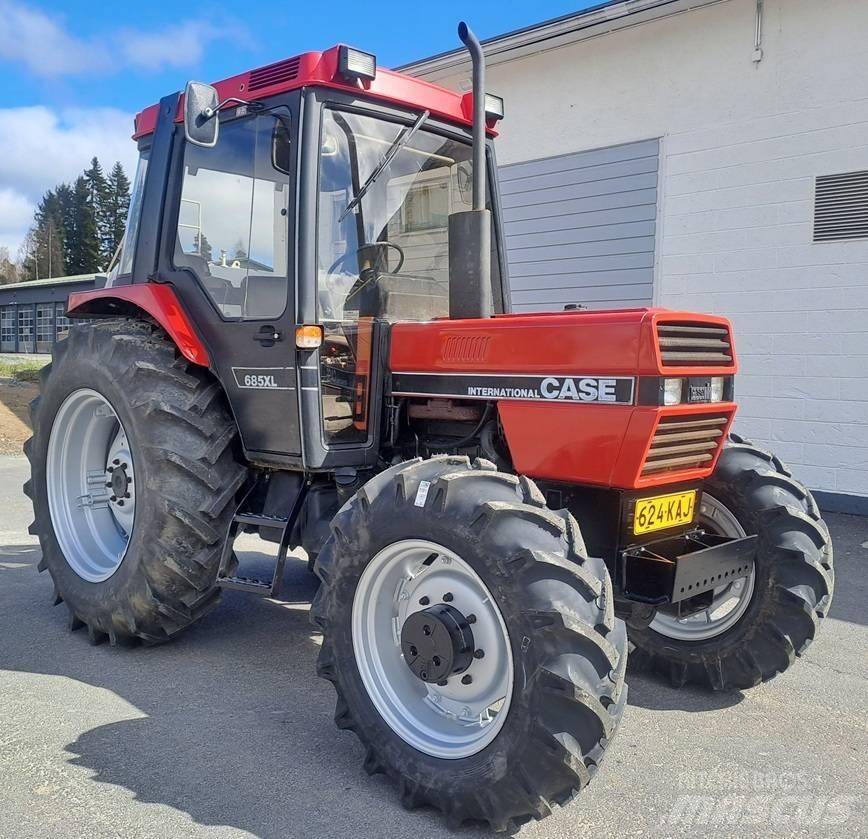 Case IH 685 XL 曳引機