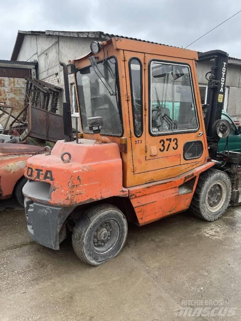 Toyota FD 35 柴油卡車