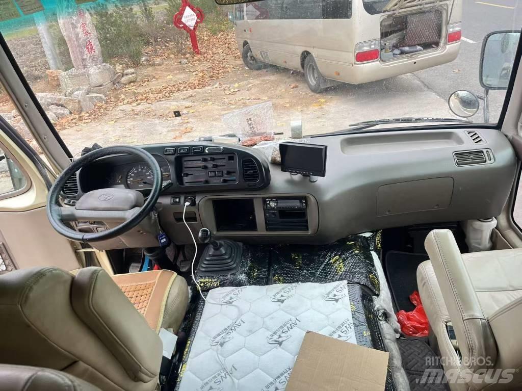 Toyota Coaster 公路客運汽車