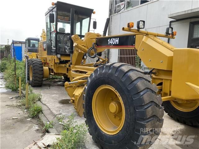 CAT 140 H 平土機