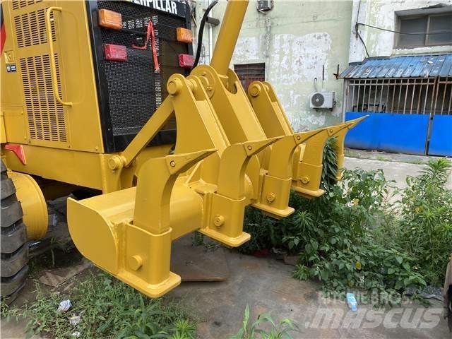 CAT 140 H 平土機