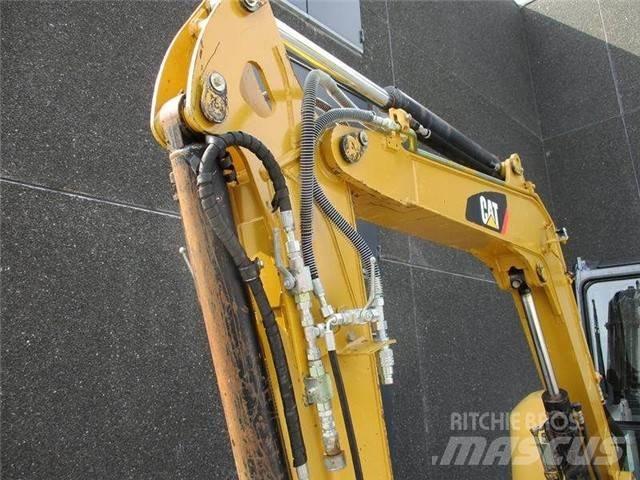 CAT 305.5 小型挖土機/掘鑿機<7t(小型挖掘機)