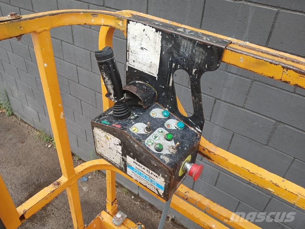 Haulotte Compact 12 剪式升降機