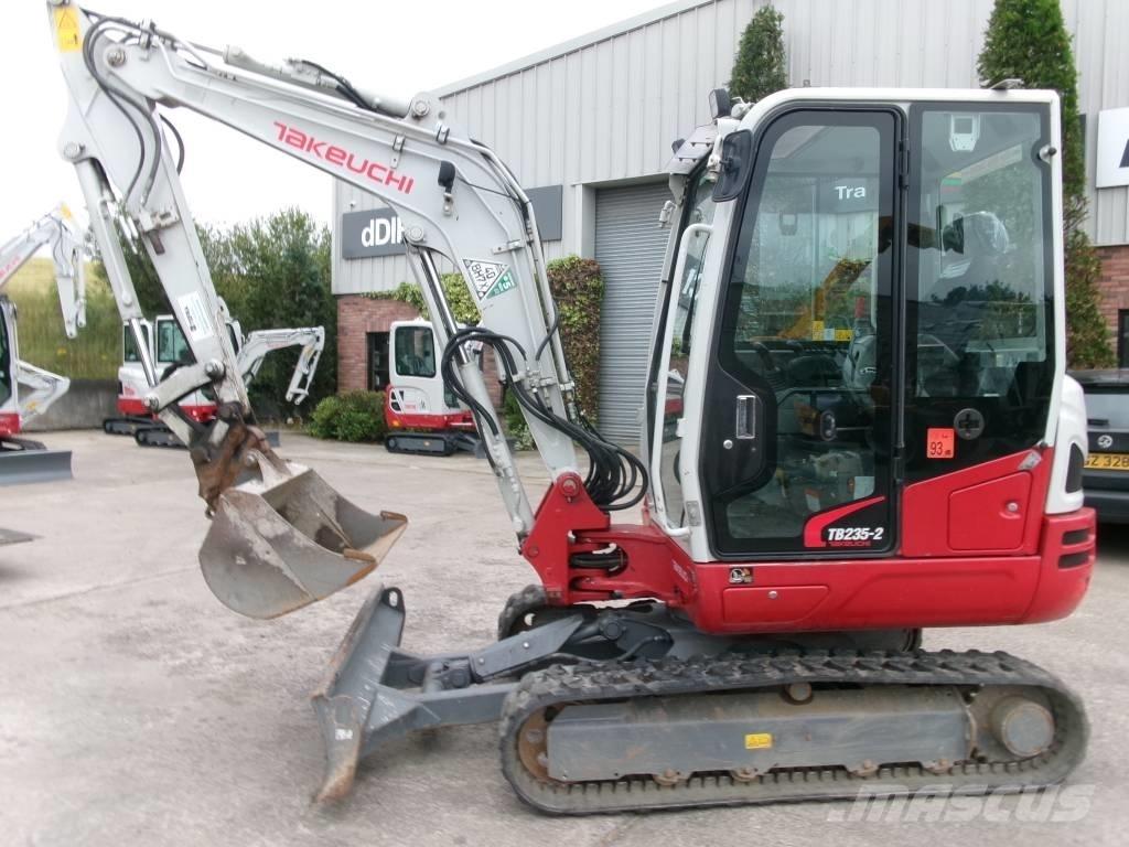 Takeuchi TB235-2 小型挖土機/掘鑿機<7t(小型挖掘機)