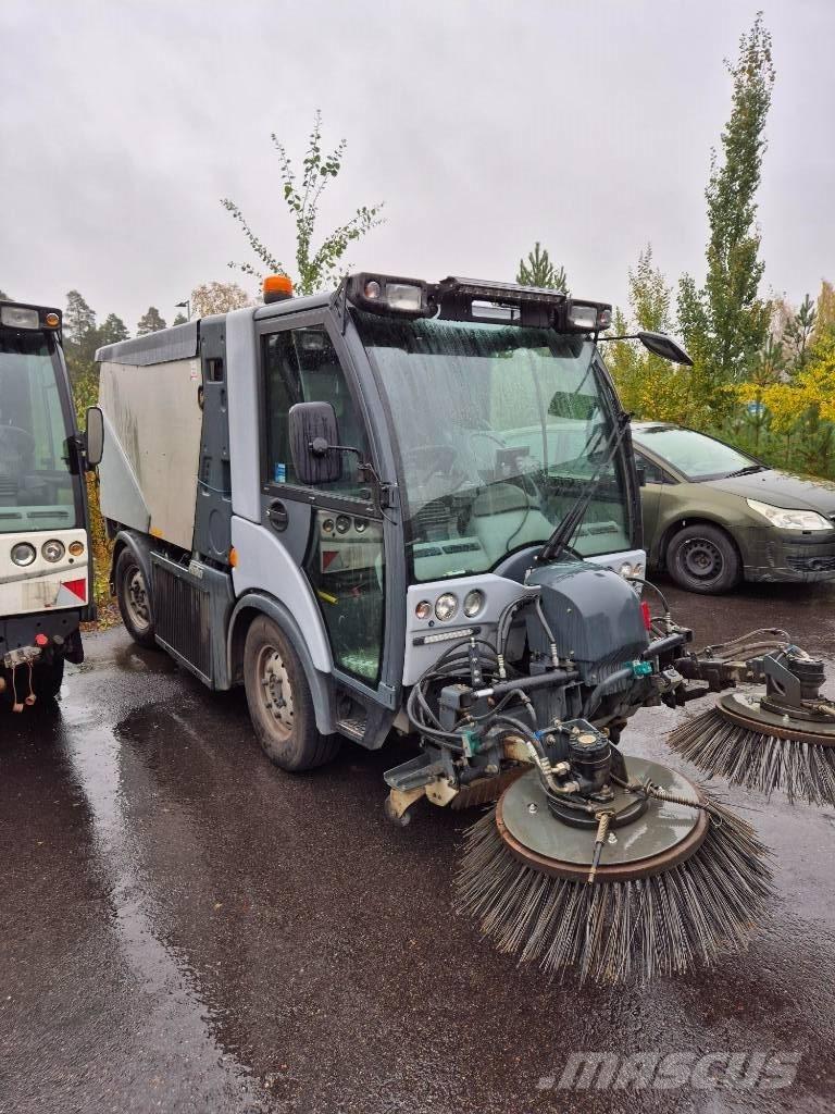 Hako Citymaster 2200 掃倉機