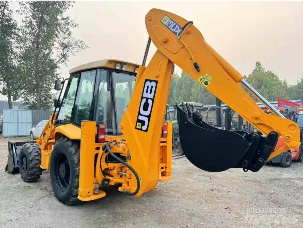 JCB 3 CX 反鏟裝載機