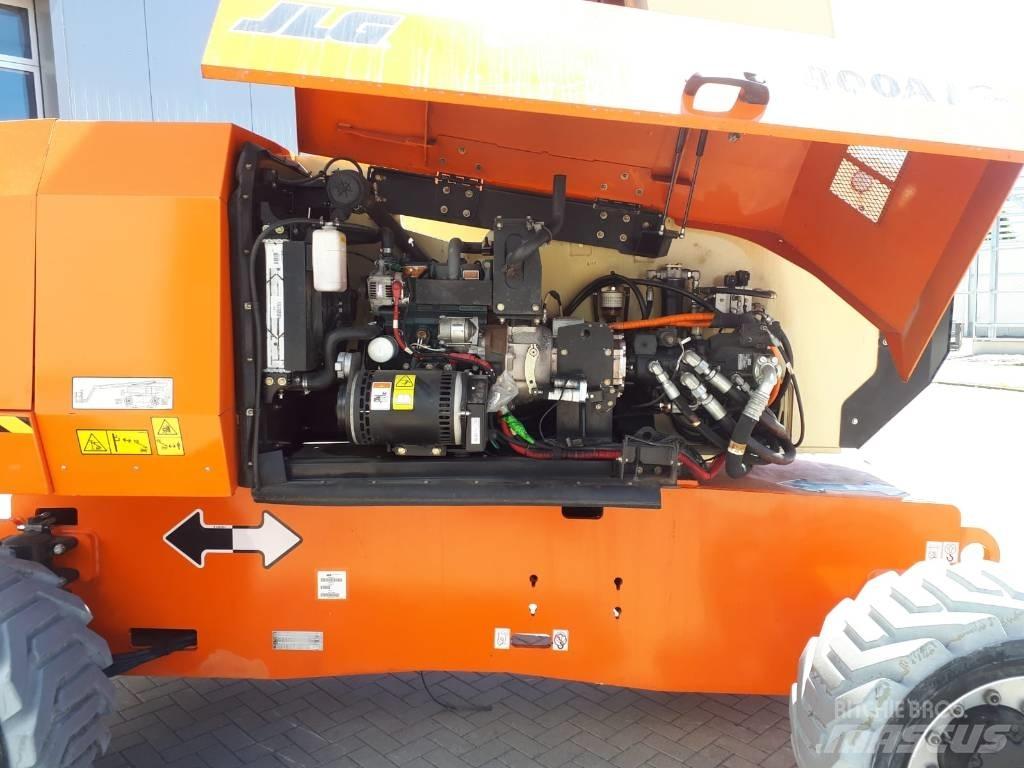 JLG H800 曲臂高空作業車
