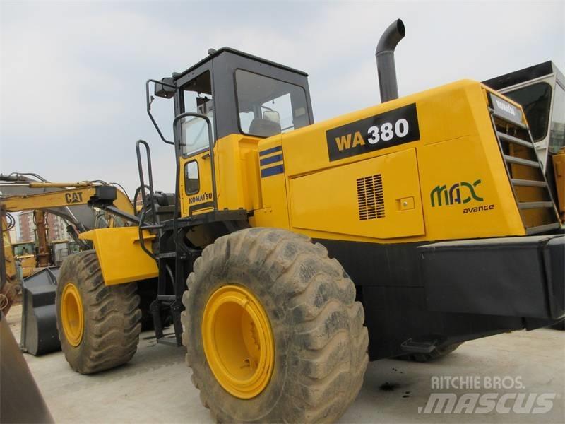 Komatsu WA 380 輪胎式裝載機