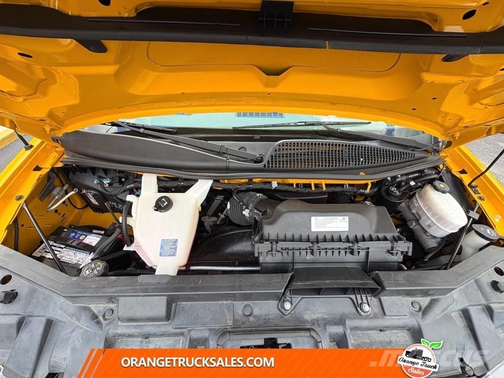 GMC Savana G3500 廂式貨物運輸車
