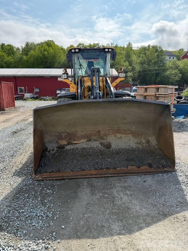 Volvo L 70 H 輪胎式裝載機