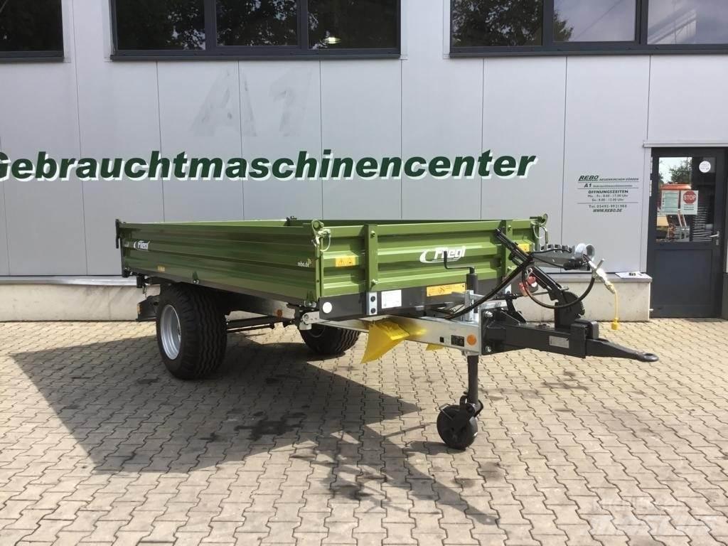 Fliegl EDK 50 FOX 草捆拖車