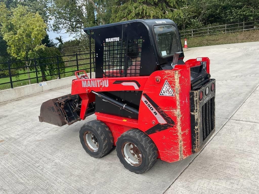 Manitou 850 R 伸縮臂操作車