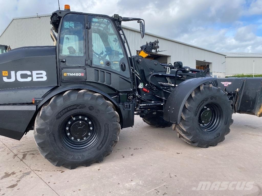 JCB TM420s 農業用伸縮臂裝載機