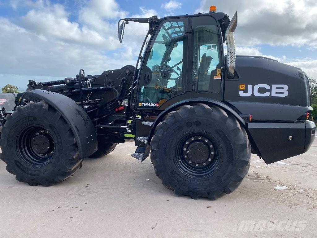 JCB TM420s 農業用伸縮臂裝載機
