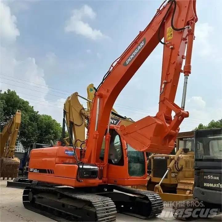 Doosan DX 140 LC 履帶式 挖土機/掘鑿機/挖掘機