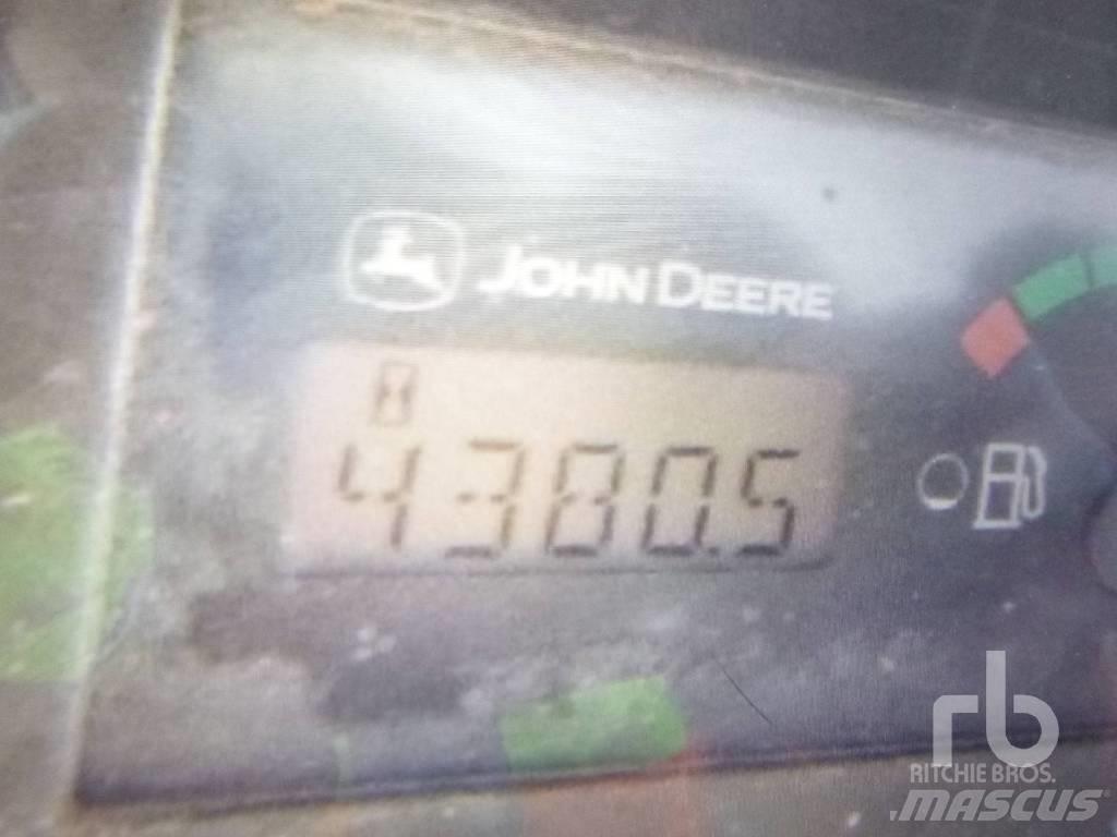 John Deere 325 滑移轉向裝載機
