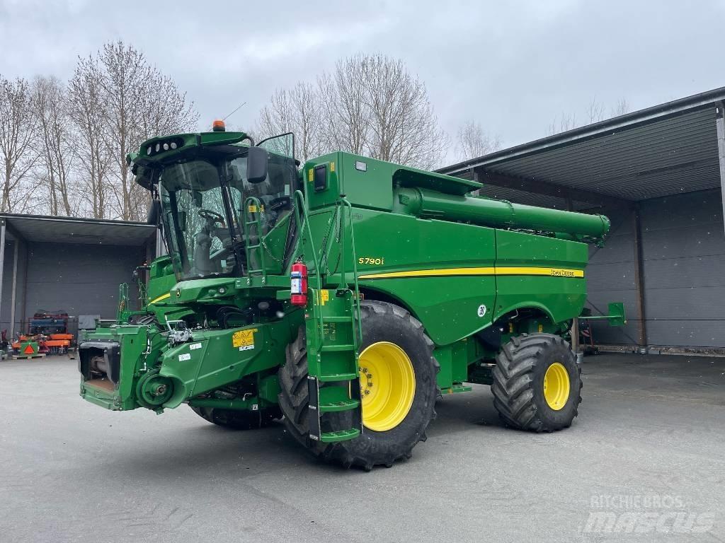 John Deere S790i 聯合收穫機