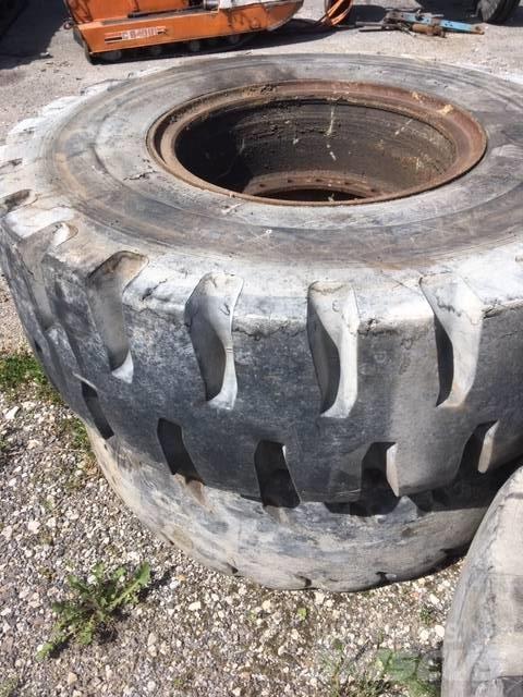 Bridgestone v 輪胎式裝載機