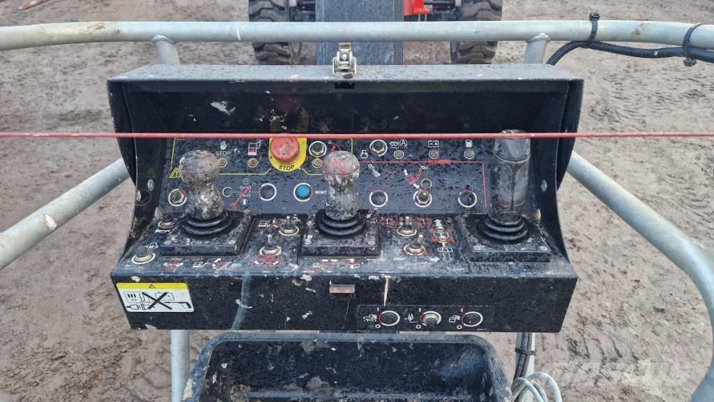 Manitou 200 ATJ 曲臂高空作業車