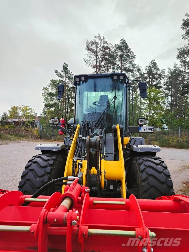 New Holland W 110 D 輪胎式裝載機