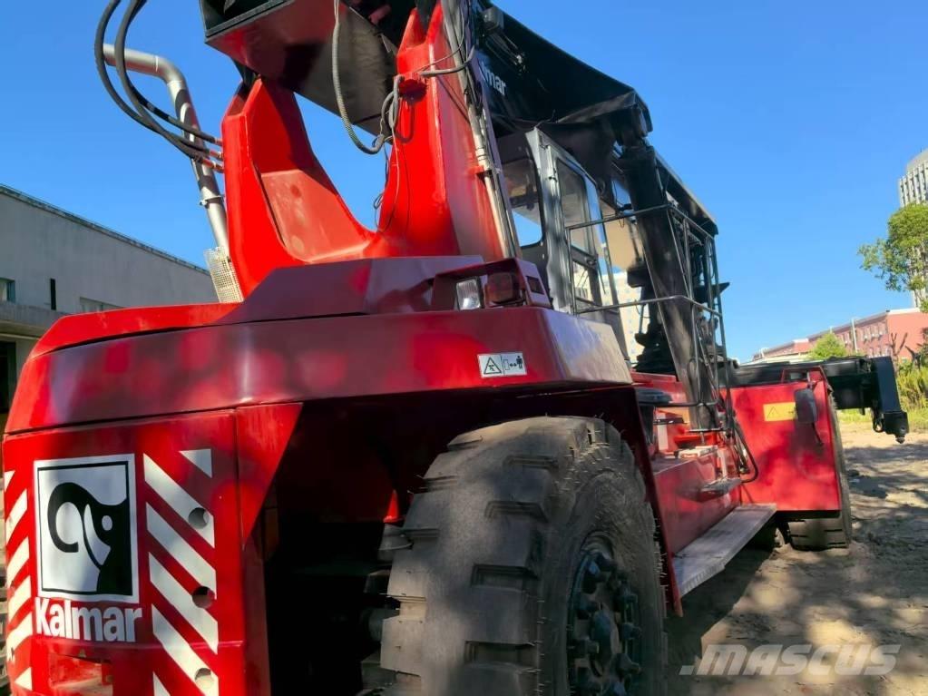 Kalmar DRF 450-60 前伸型堆積機