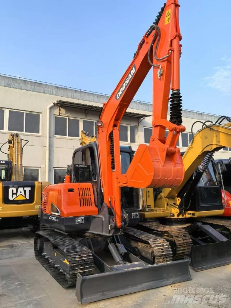 Doosan DX60-9C 小型挖土機/掘鑿機<7t(小型挖掘機)
