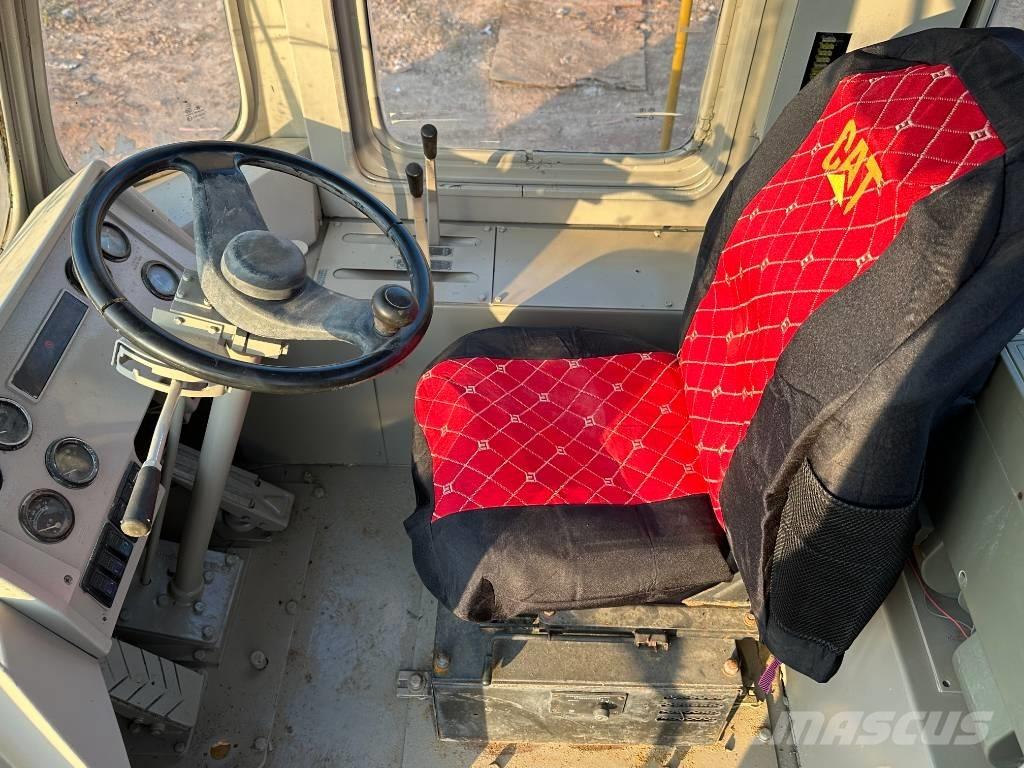 CAT 950E 輪胎式裝載機