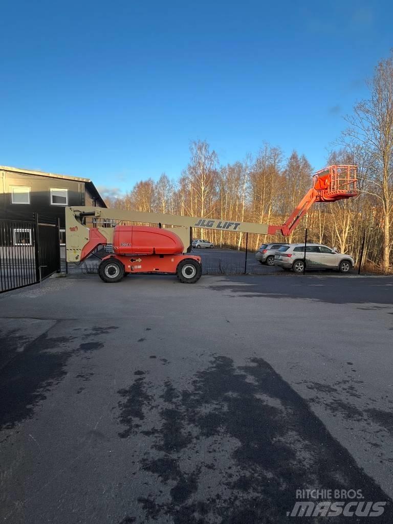 JLG 800 AJ 曲臂高空作業車