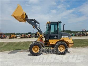 John Deere 244K 輪胎式裝載機