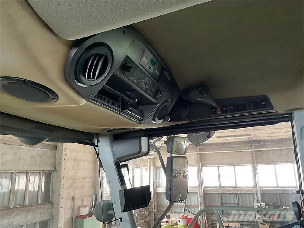 CLAAS Jaguar 980 自走式飼料採集機