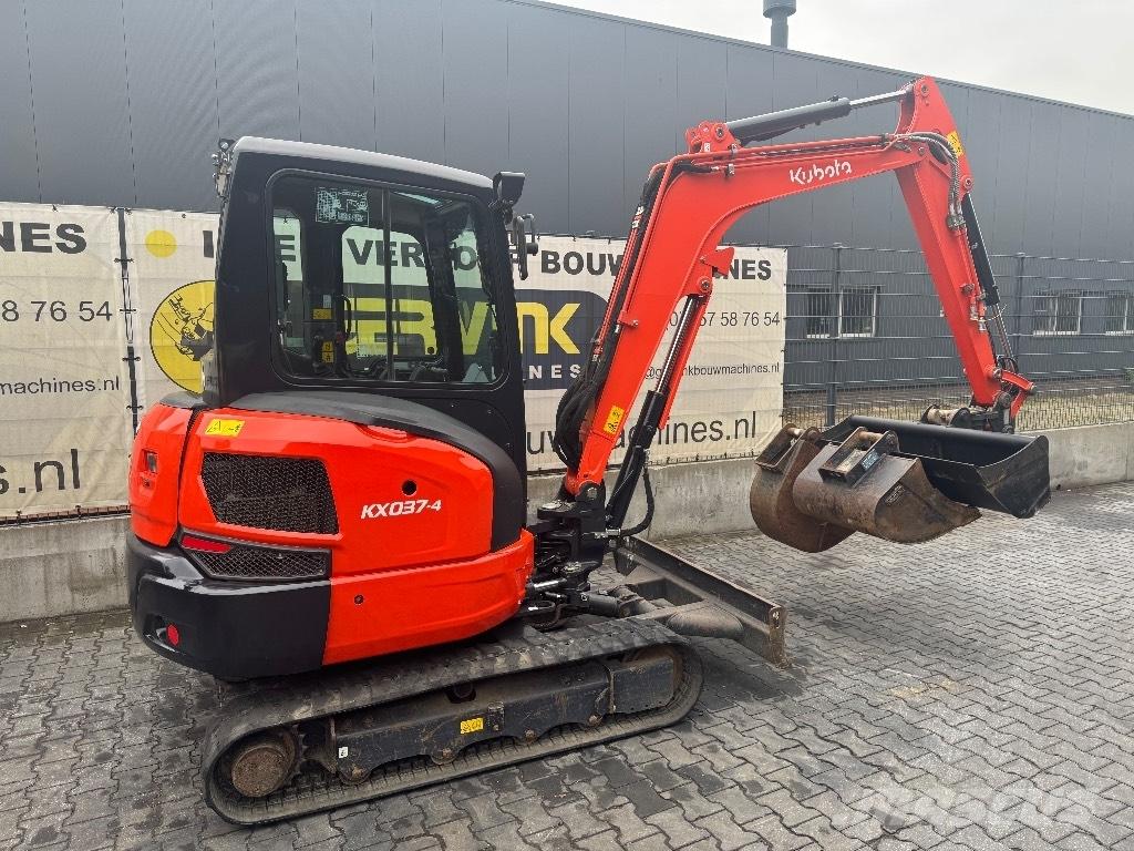 Kubota KX 037-4 小型挖土機/掘鑿機<7t(小型挖掘機)