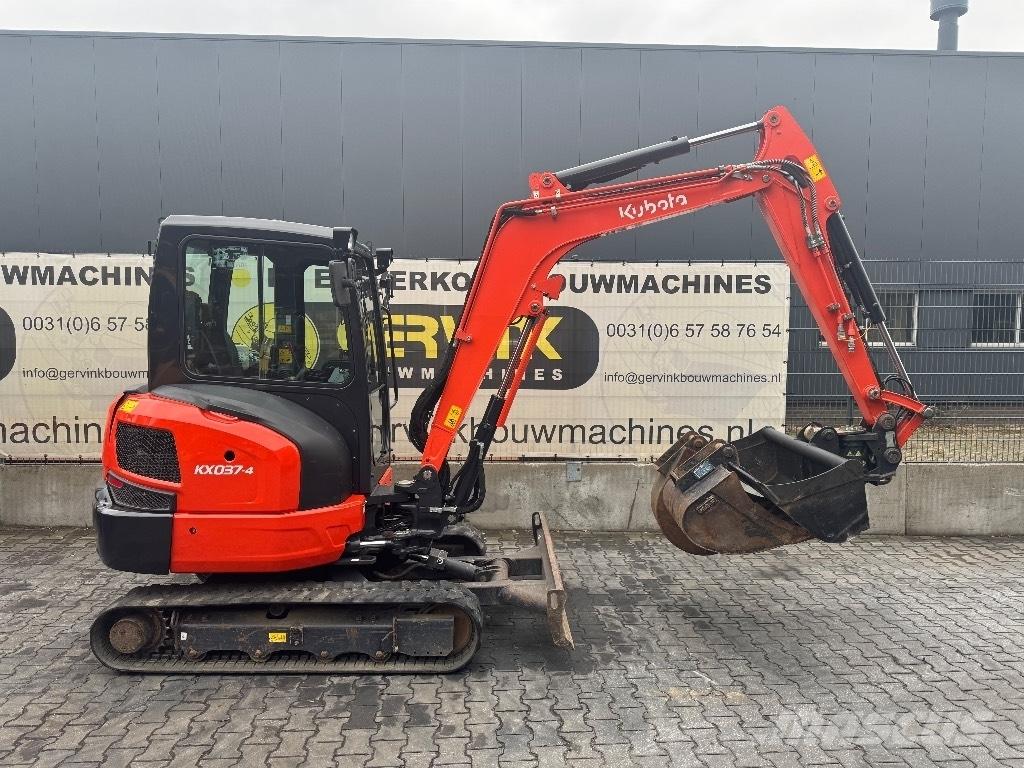 Kubota KX 037-4 小型挖土機/掘鑿機<7t(小型挖掘機)