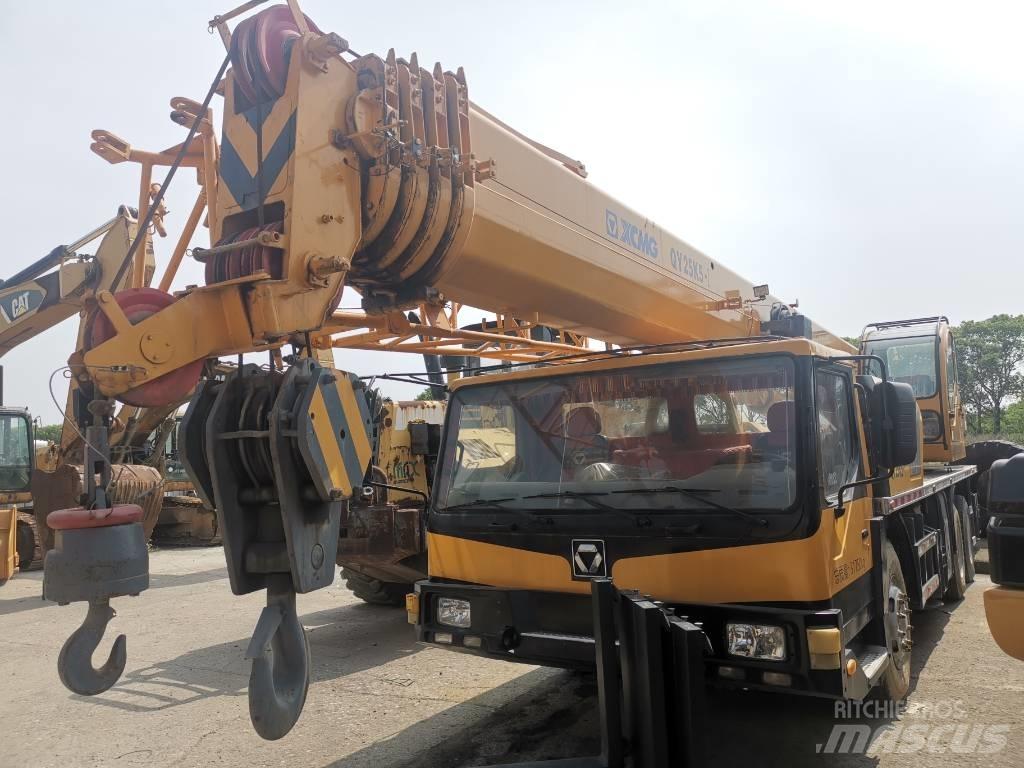 XCMG QY 25KC5-1 全路面起重機/吊車